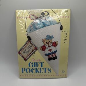 Quick Gift Pockets Cross Stitch Kit - Bear Design